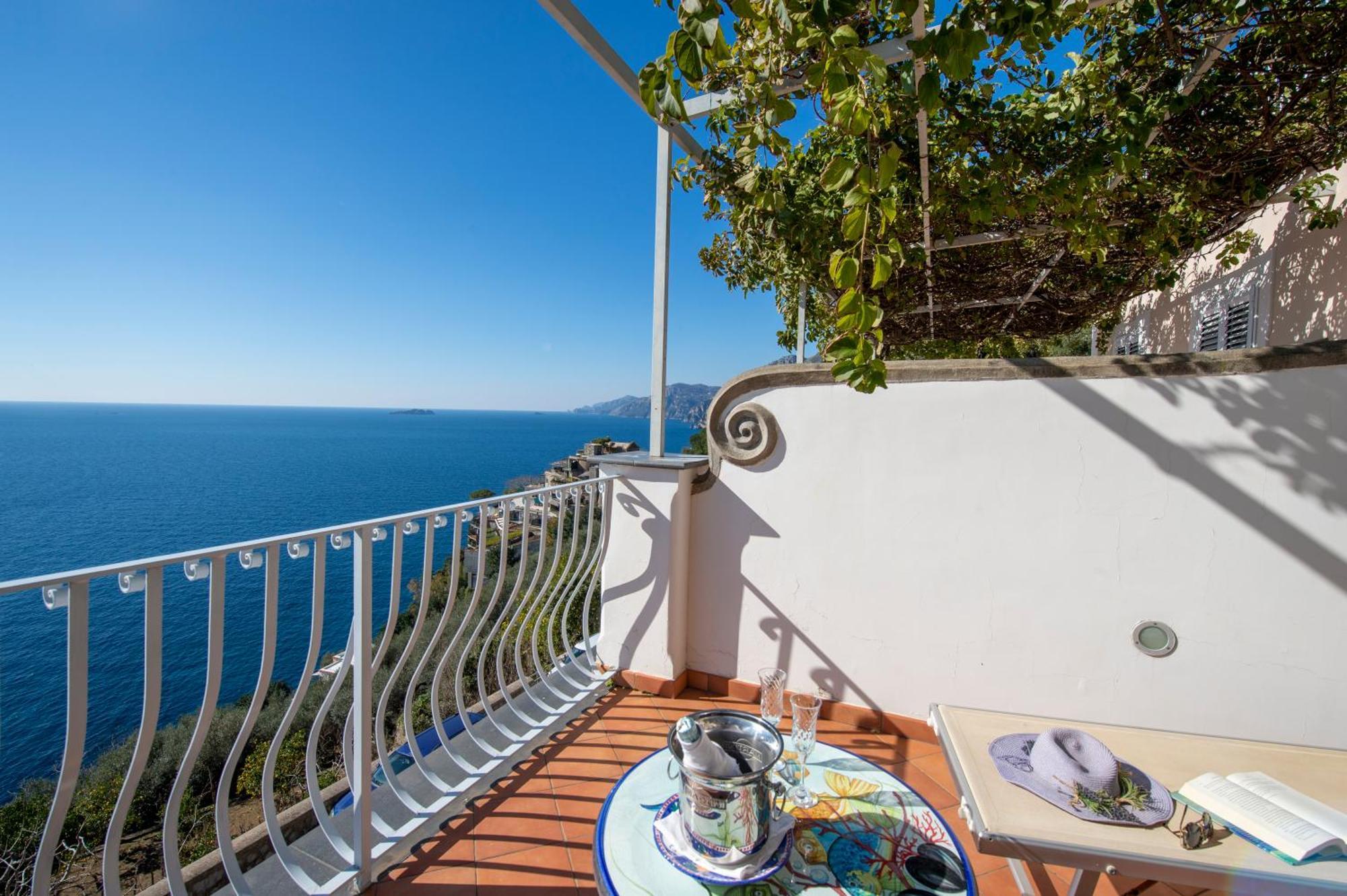 Il Barilotto Hotel Positano Bagian luar foto